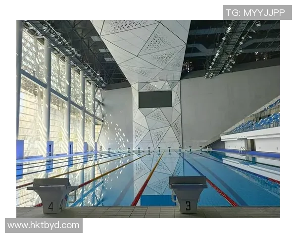 争议！体育老师游泳馆浅水区教7岁女儿跳水，头部着地颈椎开裂逝世